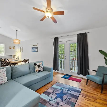 4Br House In Trendy East Austin Villa
